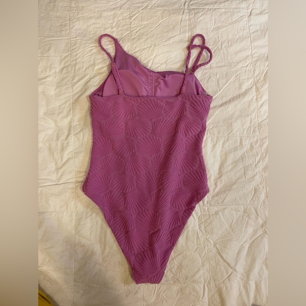 NWT Beach Riot Terry Shell One Piece Lilac - Picture 3 of 7
